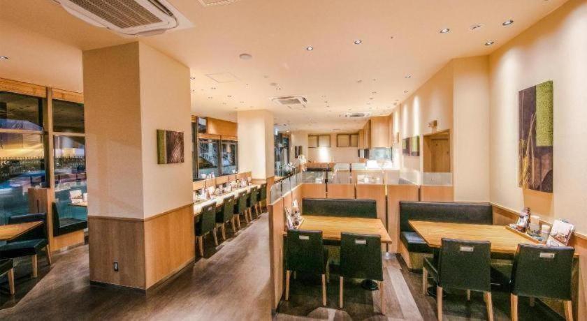 Four Points Flex By Sheraton Shin Osaka Buitenkant foto